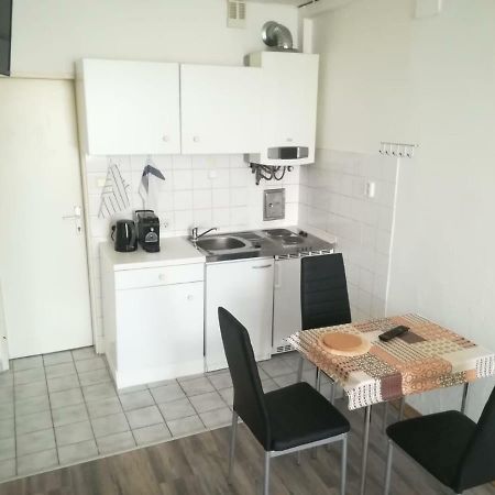 Ferienwohnung Hietzing ウィーン エクステリア 写真